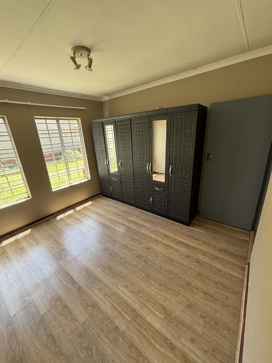 To Let 3 Bedroom Property for Rent in Halfway Gardens Gauteng