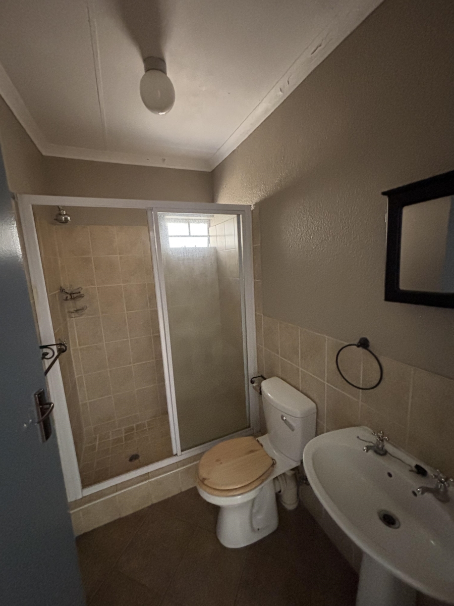To Let 3 Bedroom Property for Rent in Halfway Gardens Gauteng