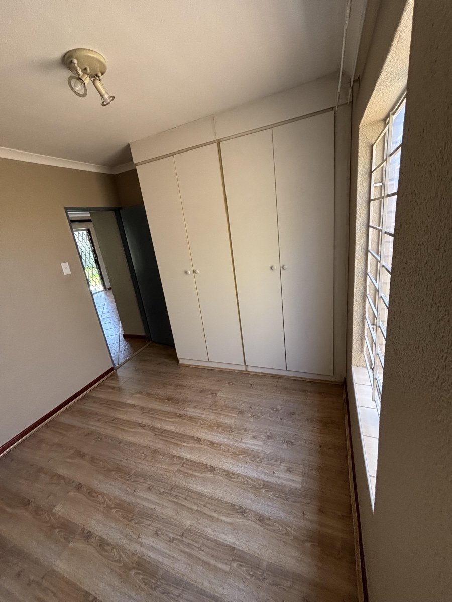 To Let 3 Bedroom Property for Rent in Halfway Gardens Gauteng