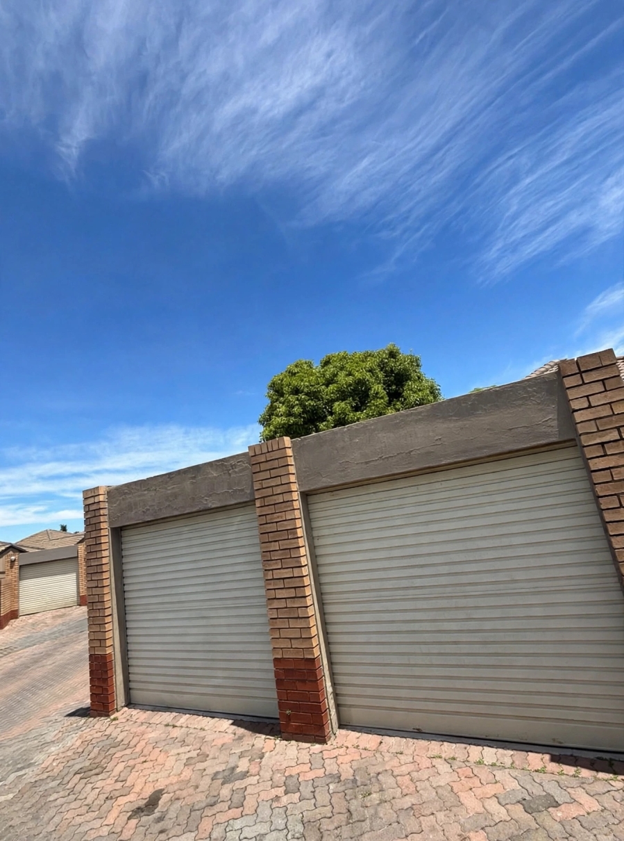 To Let 3 Bedroom Property for Rent in Halfway Gardens Gauteng