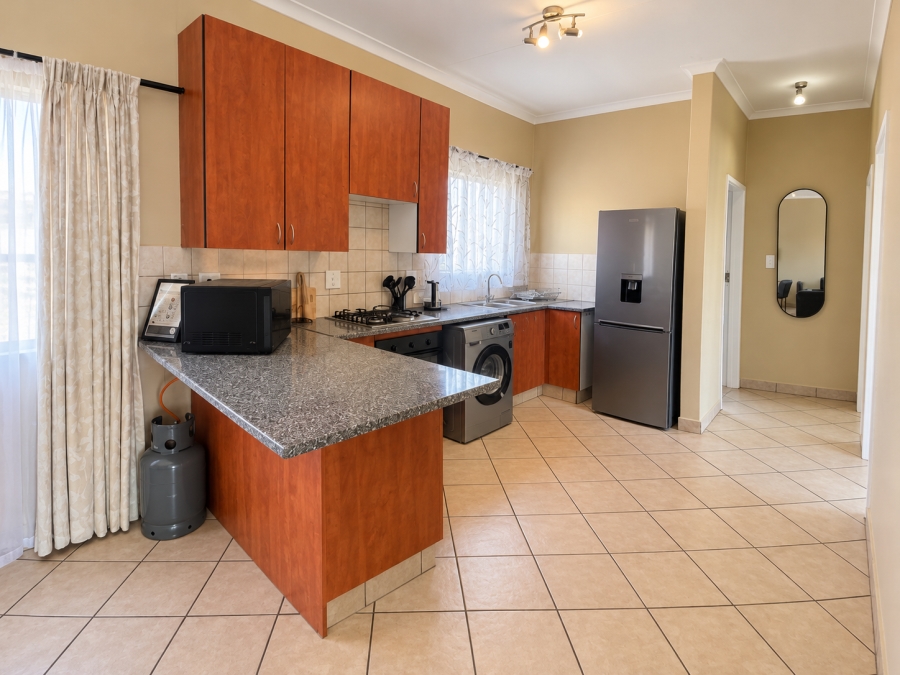 To Let 2 Bedroom Property for Rent in Vorna Valley Gauteng
