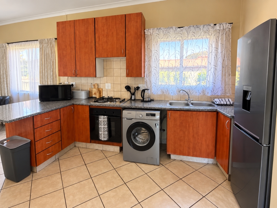 To Let 2 Bedroom Property for Rent in Vorna Valley Gauteng