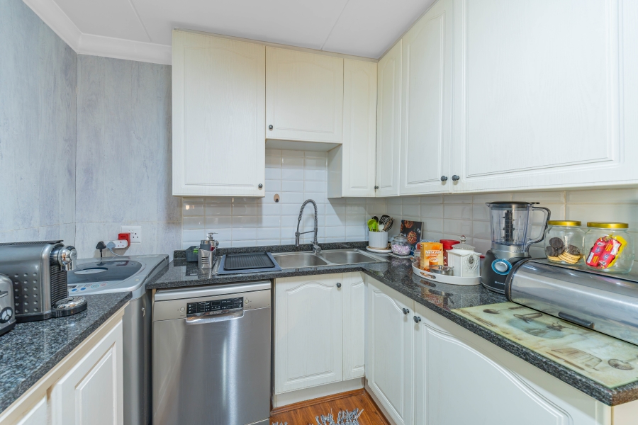 To Let 4 Bedroom Property for Rent in Lonehill Gauteng