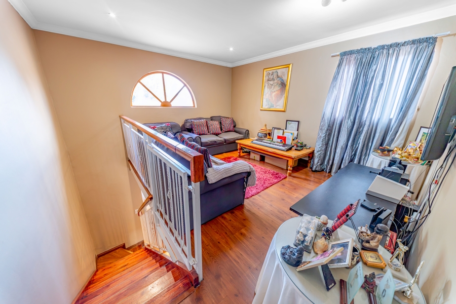 To Let 4 Bedroom Property for Rent in Lonehill Gauteng