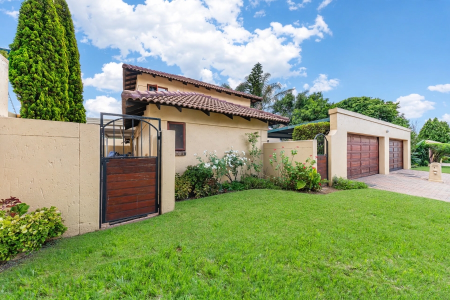 To Let 4 Bedroom Property for Rent in Lonehill Gauteng