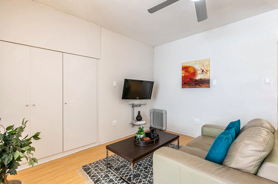 To Let 1 Bedroom Property for Rent in Illovo Gauteng