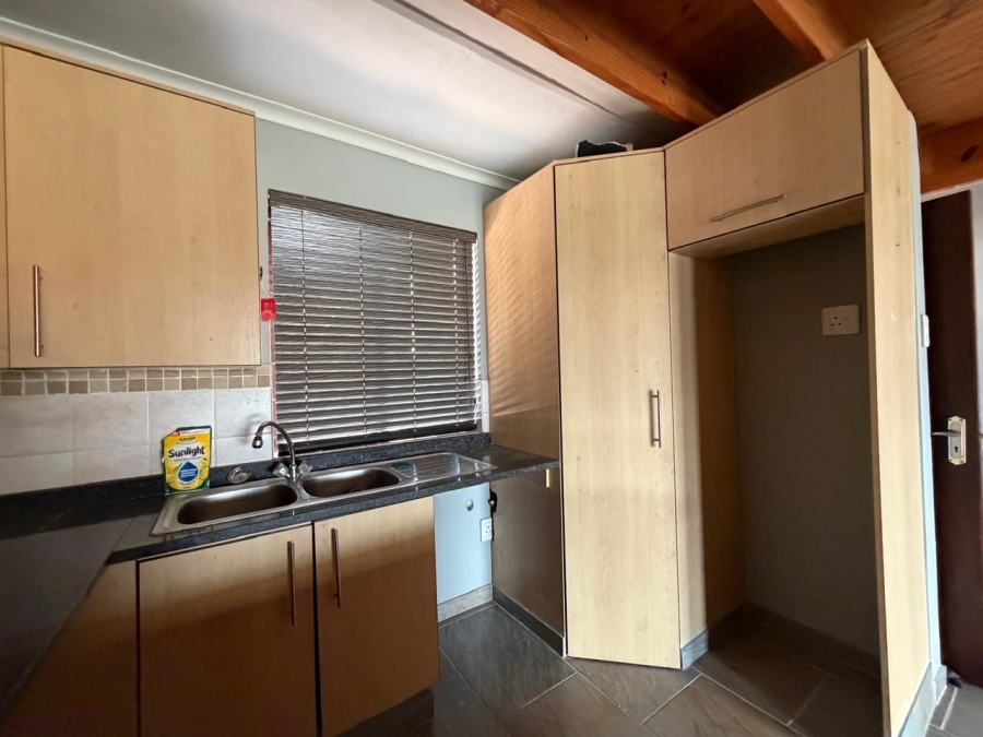 3 Bedroom Property for Sale in Halfway Gardens Gauteng
