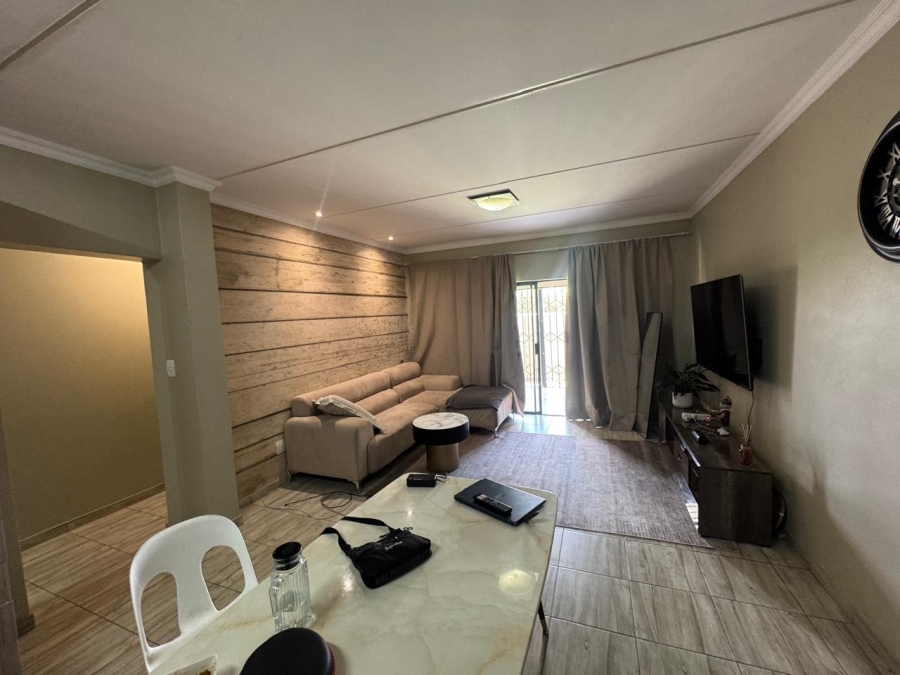 To Let 3 Bedroom Property for Rent in Noordwyk Gauteng
