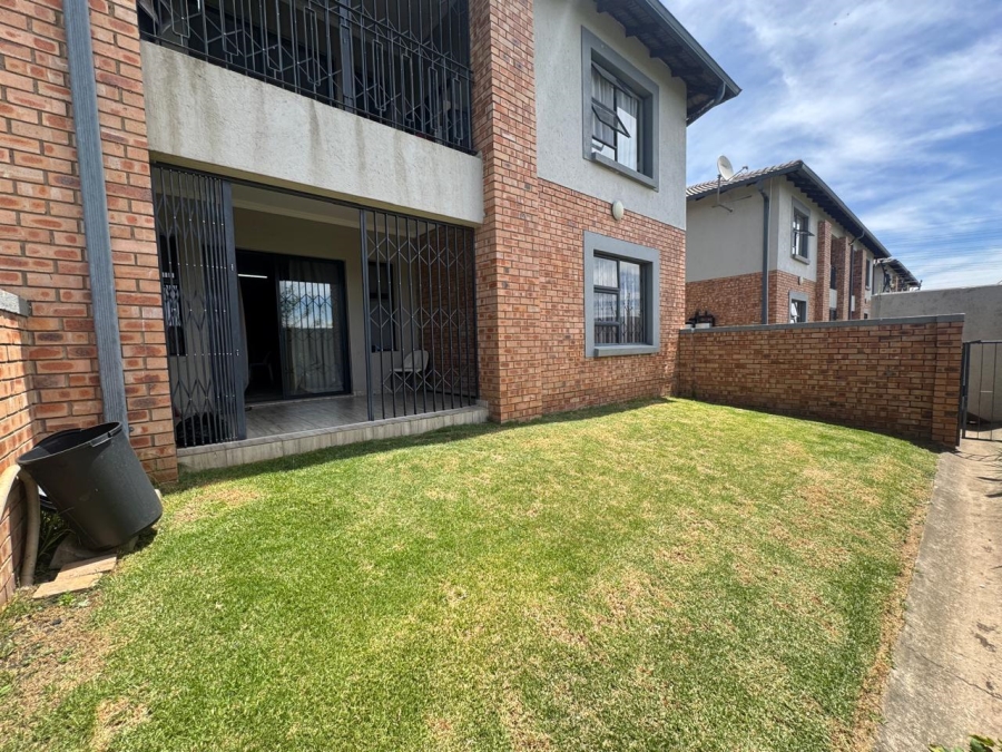 To Let 3 Bedroom Property for Rent in Noordwyk Gauteng