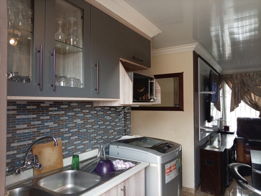 3 Bedroom Property for Sale in Crystal Park Gauteng