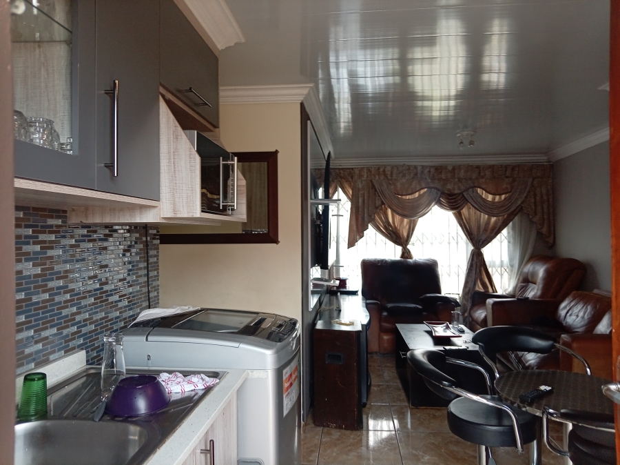 3 Bedroom Property for Sale in Crystal Park Gauteng