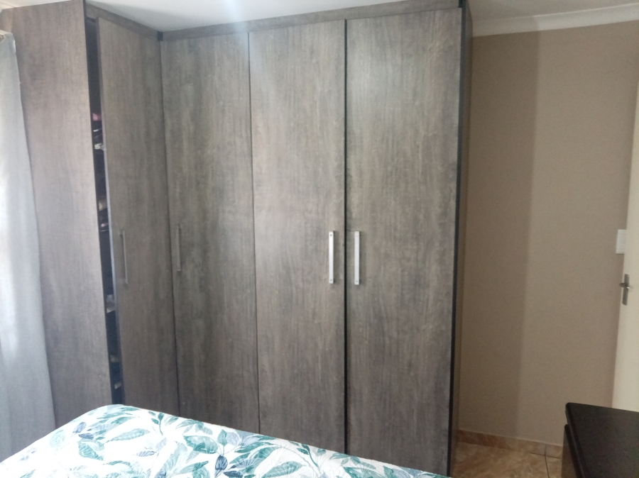 3 Bedroom Property for Sale in Crystal Park Gauteng
