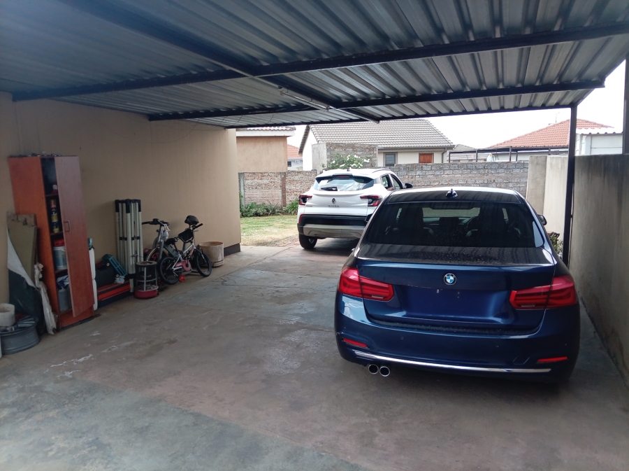 3 Bedroom Property for Sale in Crystal Park Gauteng
