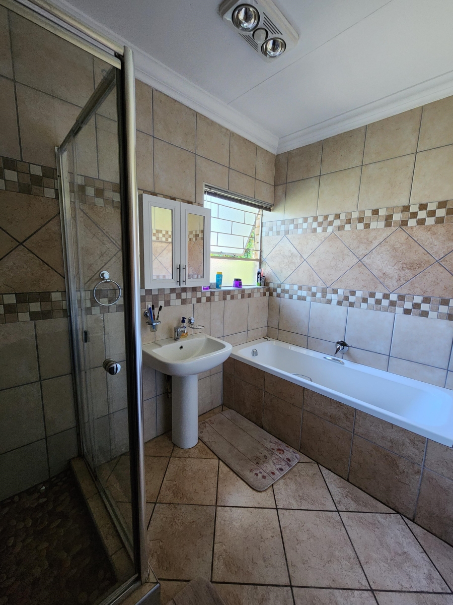 4 Bedroom Property for Sale in Vanderbijlpark SE Gauteng