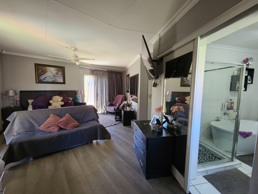 4 Bedroom Property for Sale in Vanderbijlpark SE Gauteng