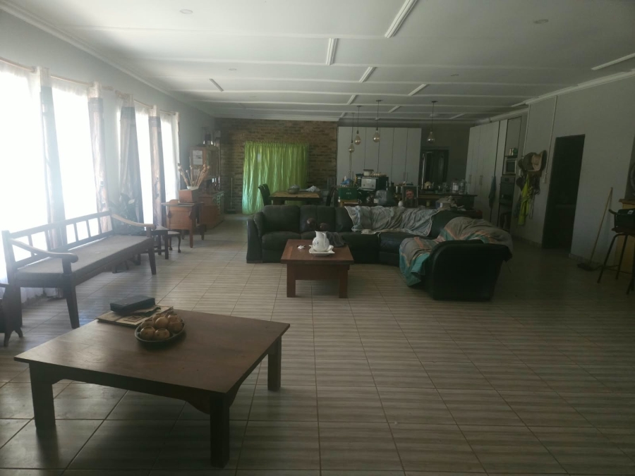 4 Bedroom Property for Sale in Louisrus Gauteng