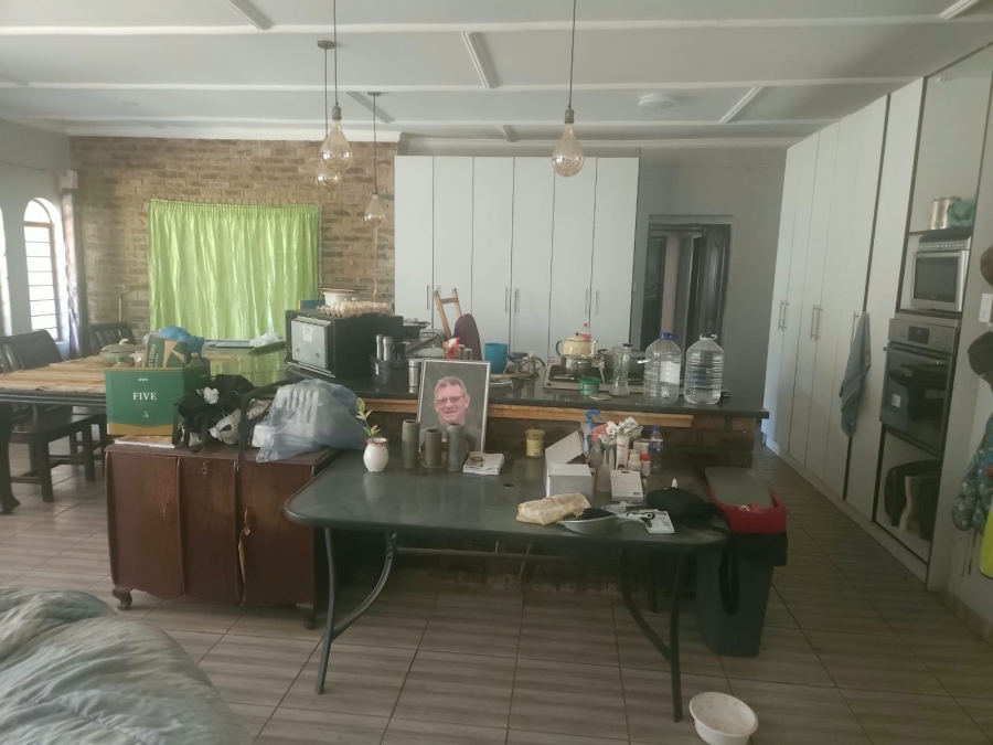 4 Bedroom Property for Sale in Louisrus Gauteng