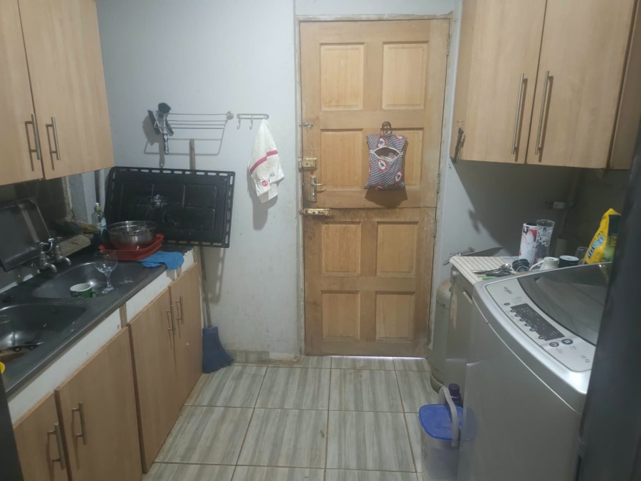 4 Bedroom Property for Sale in Louisrus Gauteng