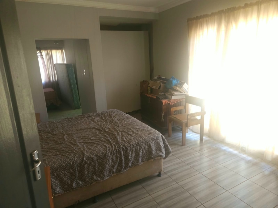 4 Bedroom Property for Sale in Louisrus Gauteng