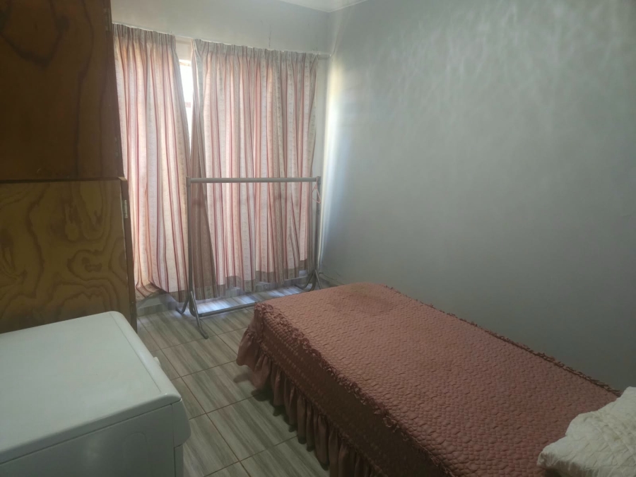 4 Bedroom Property for Sale in Louisrus Gauteng
