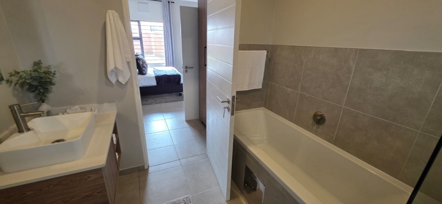 To Let 2 Bedroom Property for Rent in Rietvalleirand Gauteng