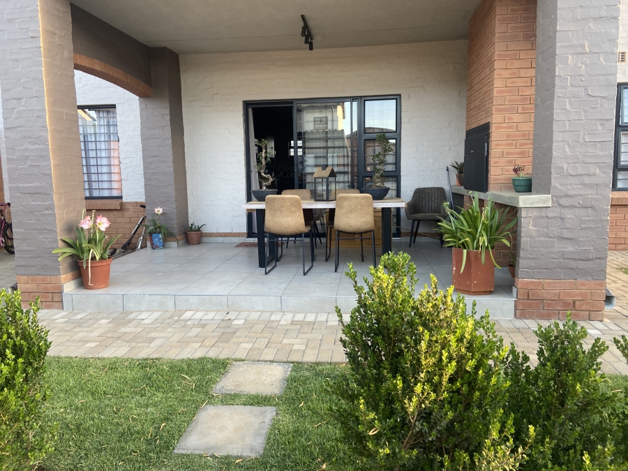 To Let 2 Bedroom Property for Rent in Rietvalleirand Gauteng