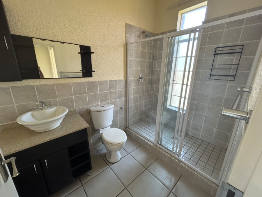 To Let 2 Bedroom Property for Rent in Honeydew Gauteng