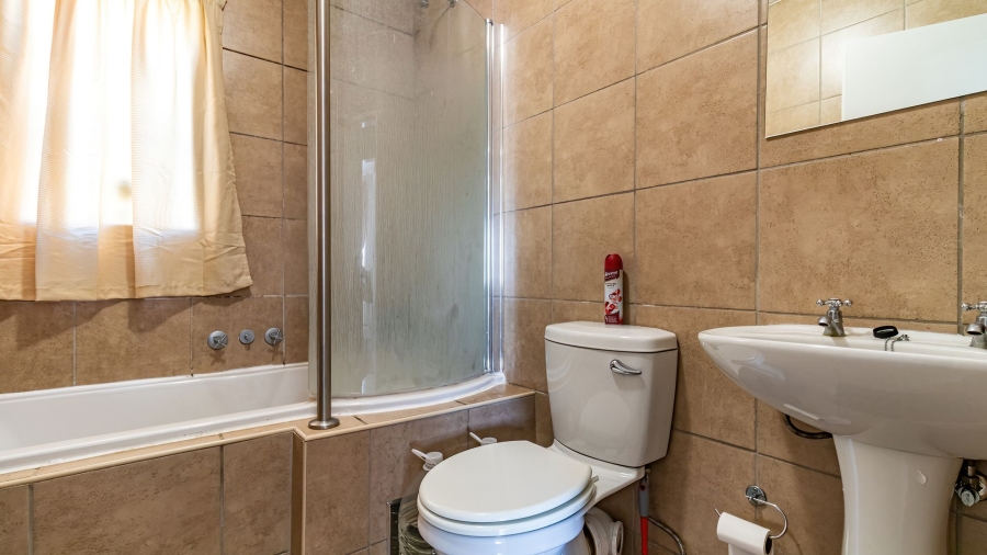2 Bedroom Property for Sale in Carlswald Gauteng