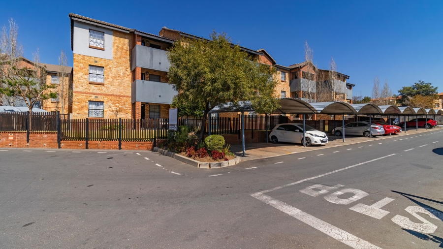 2 Bedroom Property for Sale in Carlswald Gauteng