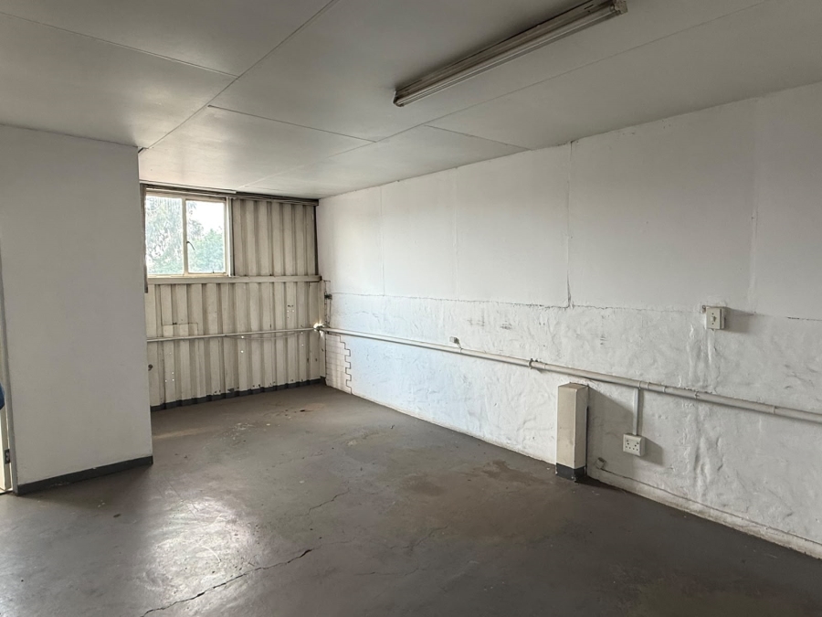 To Let Commercial Property for Rent in Anderbolt Gauteng