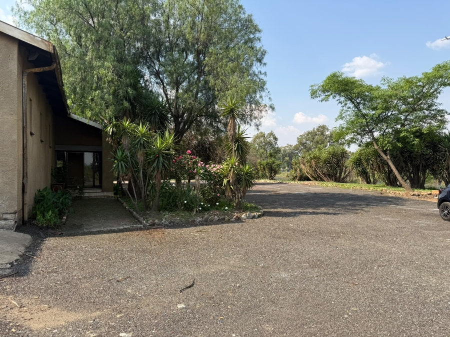 To Let Commercial Property for Rent in Cason Gauteng