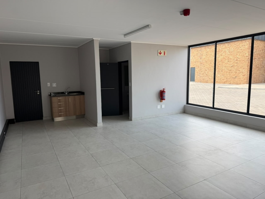 To Let Commercial Property for Rent in Bartlett Gauteng