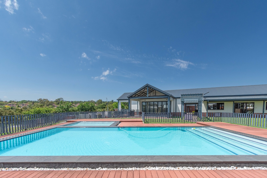 To Let 2 Bedroom Property for Rent in North Riding Gauteng