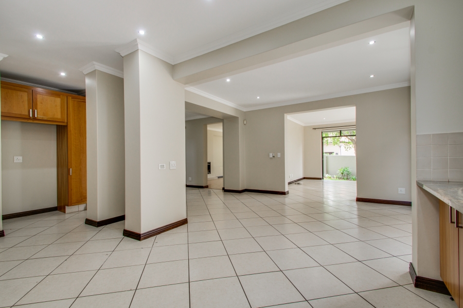 4 Bedroom Property for Sale in Dainfern Gauteng