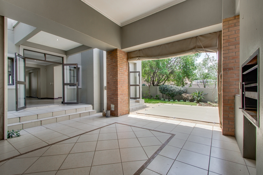 4 Bedroom Property for Sale in Dainfern Gauteng