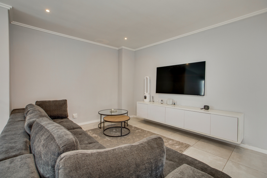 To Let 2 Bedroom Property for Rent in Morningside Gauteng