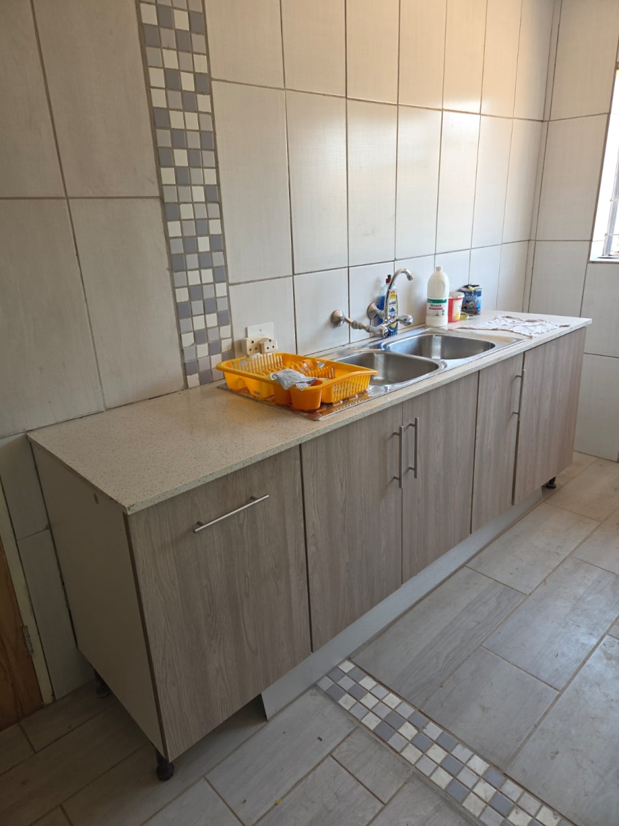3 Bedroom Property for Sale in Rooihuiskraal Gauteng