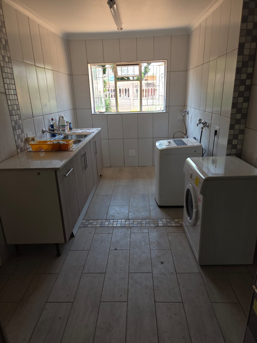 3 Bedroom Property for Sale in Rooihuiskraal Gauteng