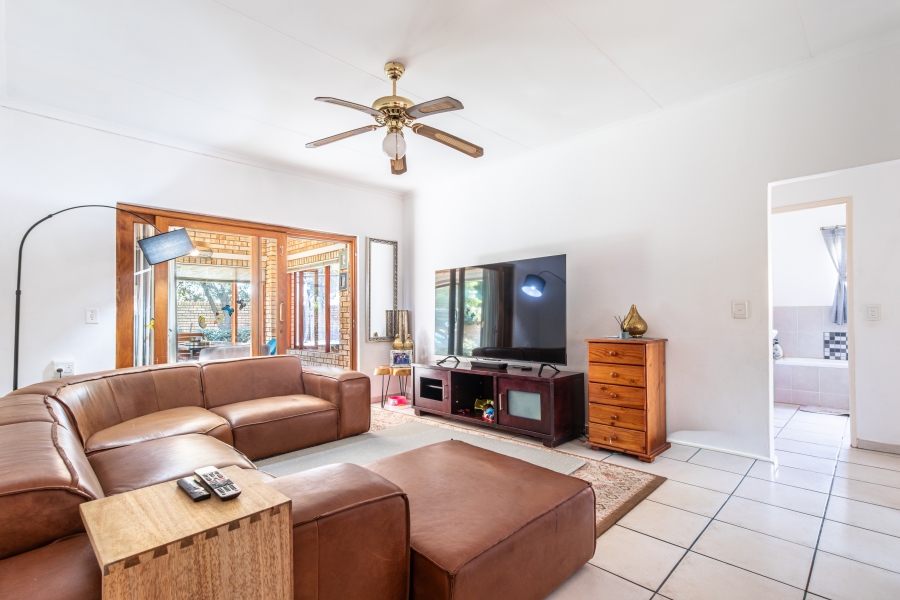3 Bedroom Property for Sale in Pinehaven Gauteng