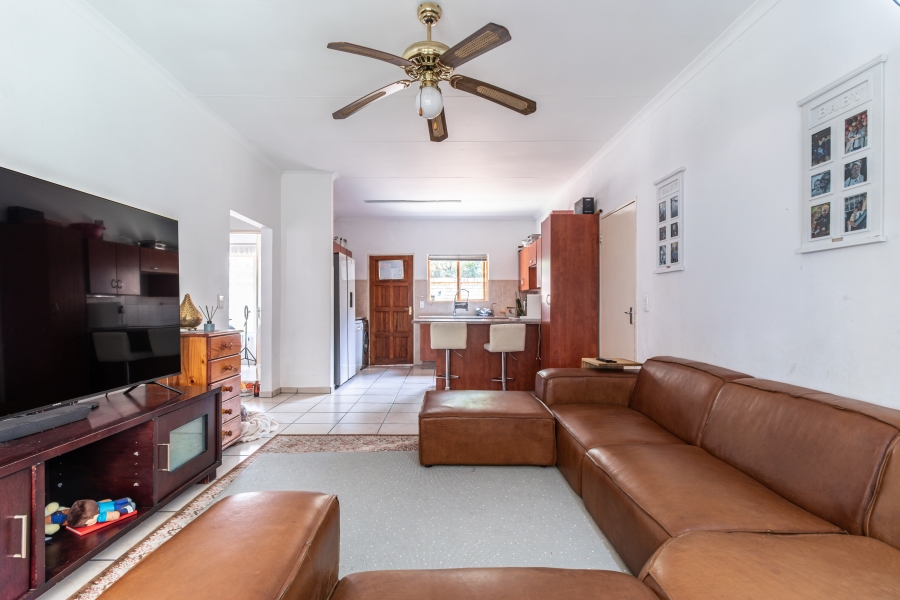 3 Bedroom Property for Sale in Pinehaven Gauteng