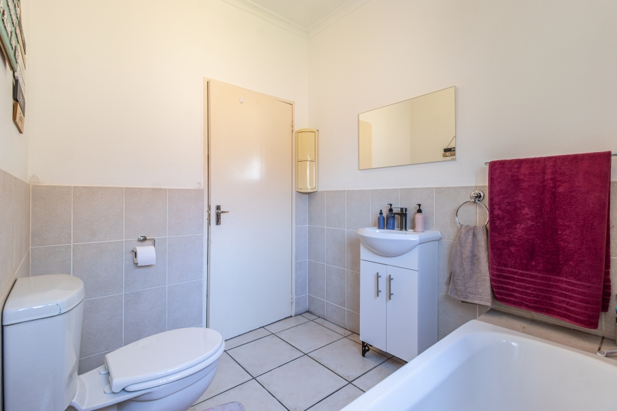 3 Bedroom Property for Sale in Pinehaven Gauteng