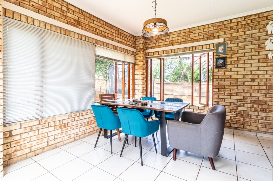 3 Bedroom Property for Sale in Pinehaven Gauteng
