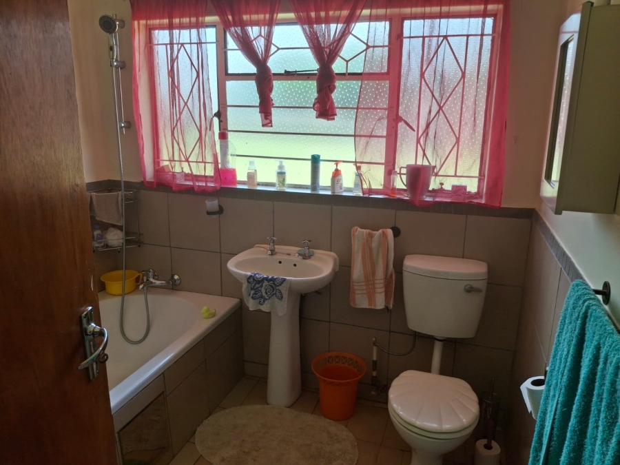 3 Bedroom Property for Sale in Middelvlei A H Gauteng