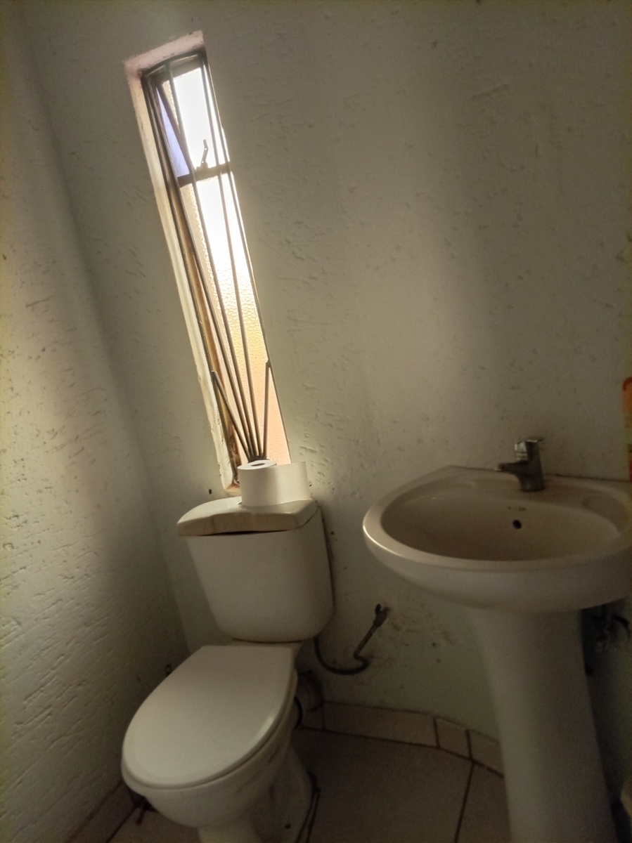 1 Bedroom Property for Sale in Henley on Klip Gauteng