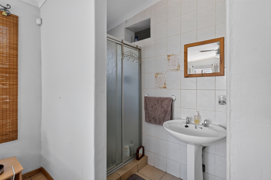 5 Bedroom Property for Sale in Waverley Gauteng