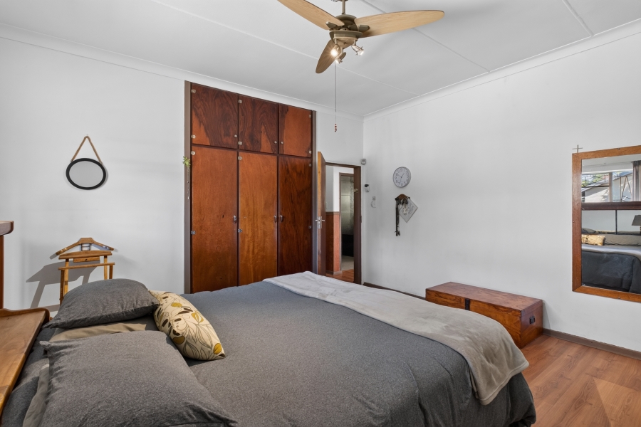 5 Bedroom Property for Sale in Waverley Gauteng