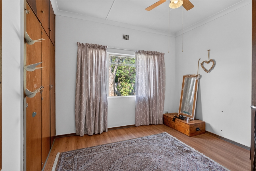 5 Bedroom Property for Sale in Waverley Gauteng