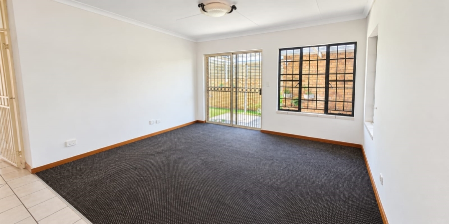 To Let 3 Bedroom Property for Rent in Magalieskruin Gauteng