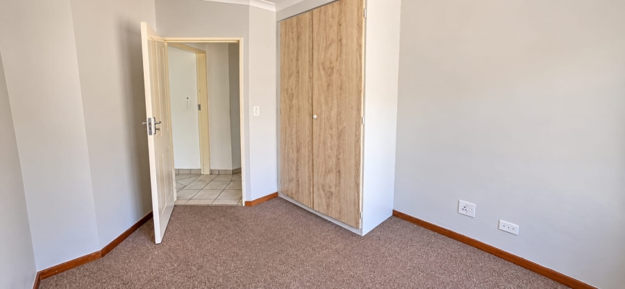 To Let 3 Bedroom Property for Rent in Magalieskruin Gauteng