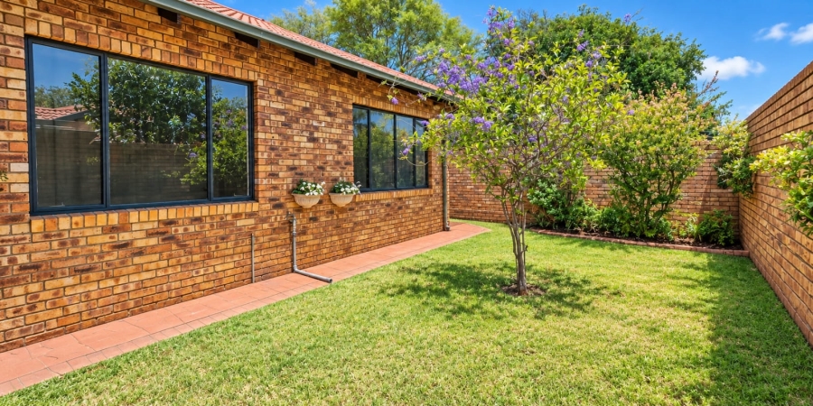 To Let 3 Bedroom Property for Rent in Magalieskruin Gauteng